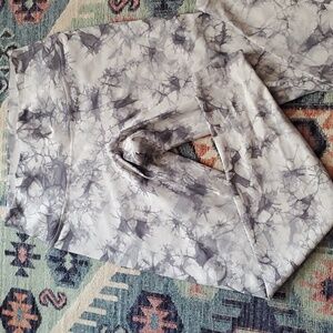 Lululemon size 10 Tie-Dye leggings